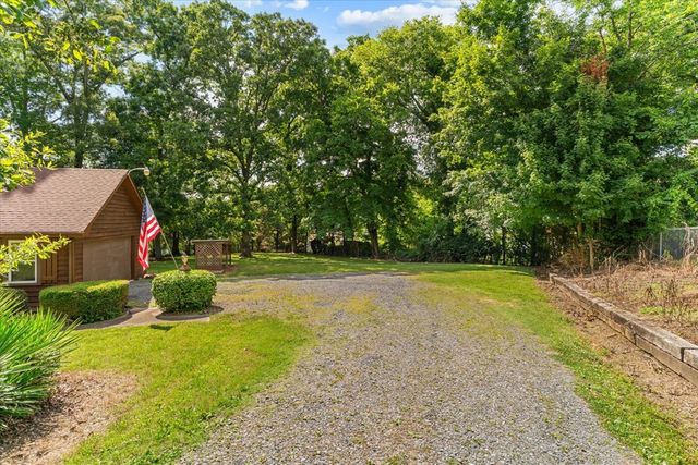 205 Mountain View Drive, Dalton, GA 30721