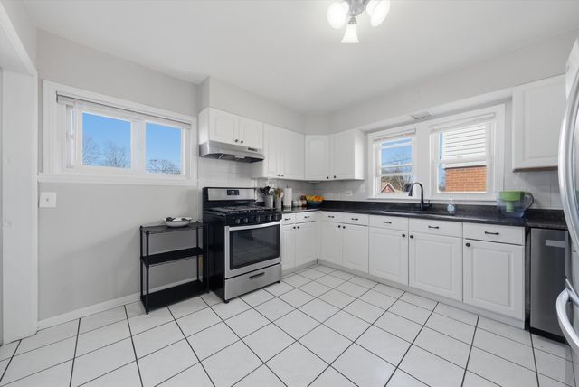 3626 S 56th Court, Cicero, IL 60804