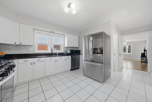 3626 S 56th Court, Cicero, IL 60804