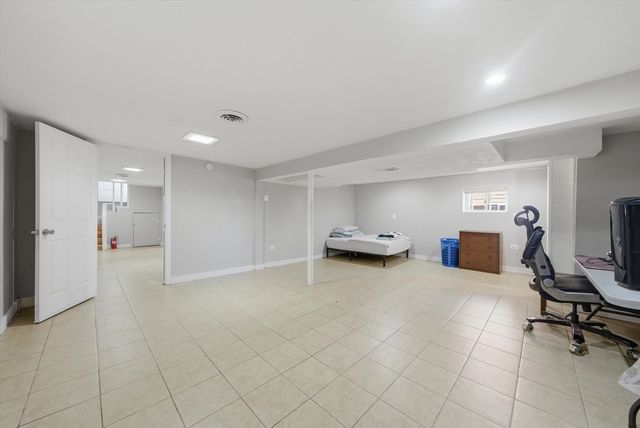 3626 S 56th Court, Cicero, IL 60804