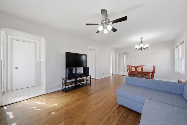 3626 S 56th Court, Cicero, IL 60804