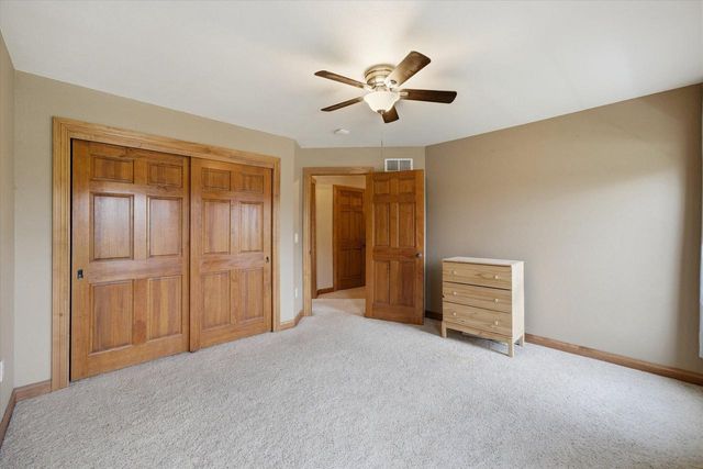 439 Brockway DRIVE, Mukwonago, WI 53149