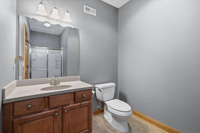439 Brockway DRIVE, Mukwonago, WI 53149