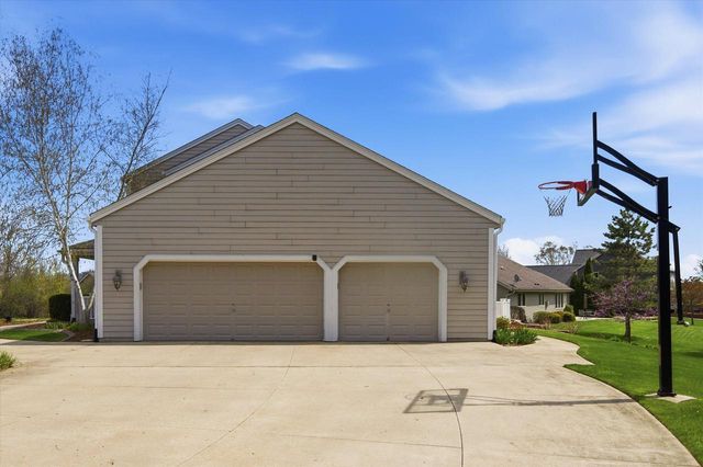 439 Brockway DRIVE, Mukwonago, WI 53149