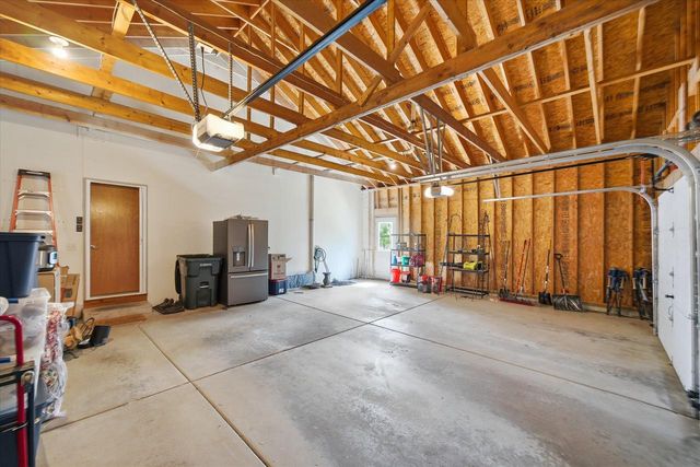 439 Brockway DRIVE, Mukwonago, WI 53149