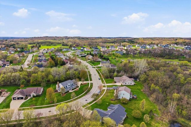 439 Brockway DRIVE, Mukwonago, WI 53149