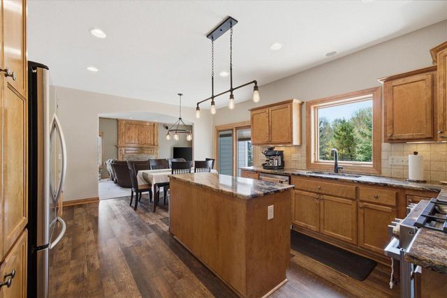 439 Brockway DRIVE, Mukwonago, WI 53149