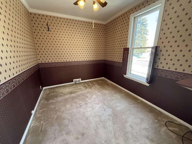 1439 10TH STREET, Marinette, WI 54143