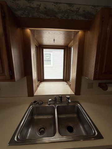 1439 10TH STREET, Marinette, WI 54143