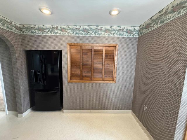 1439 10TH STREET, Marinette, WI 54143