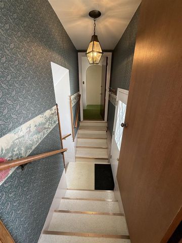 1439 10TH STREET, Marinette, WI 54143