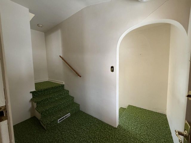 1439 10TH STREET, Marinette, WI 54143