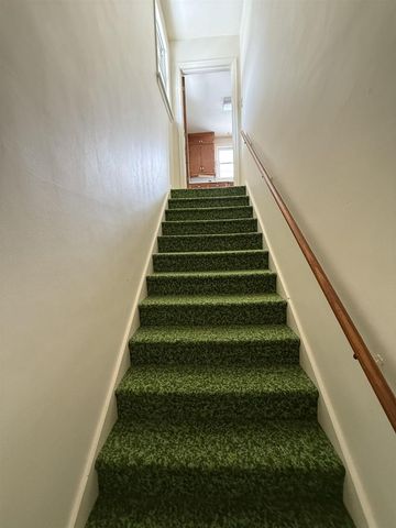 1439 10TH STREET, Marinette, WI 54143