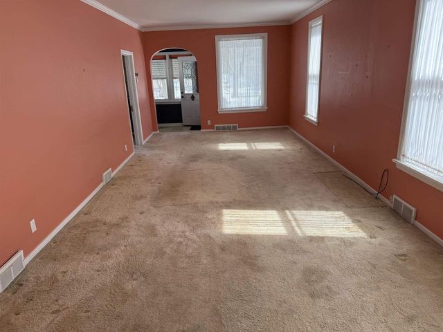 1439 10TH STREET, Marinette, WI 54143