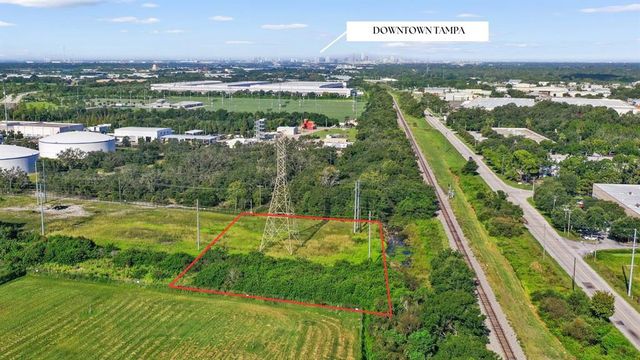 REEVES ROAD, Tampa, FL 33619