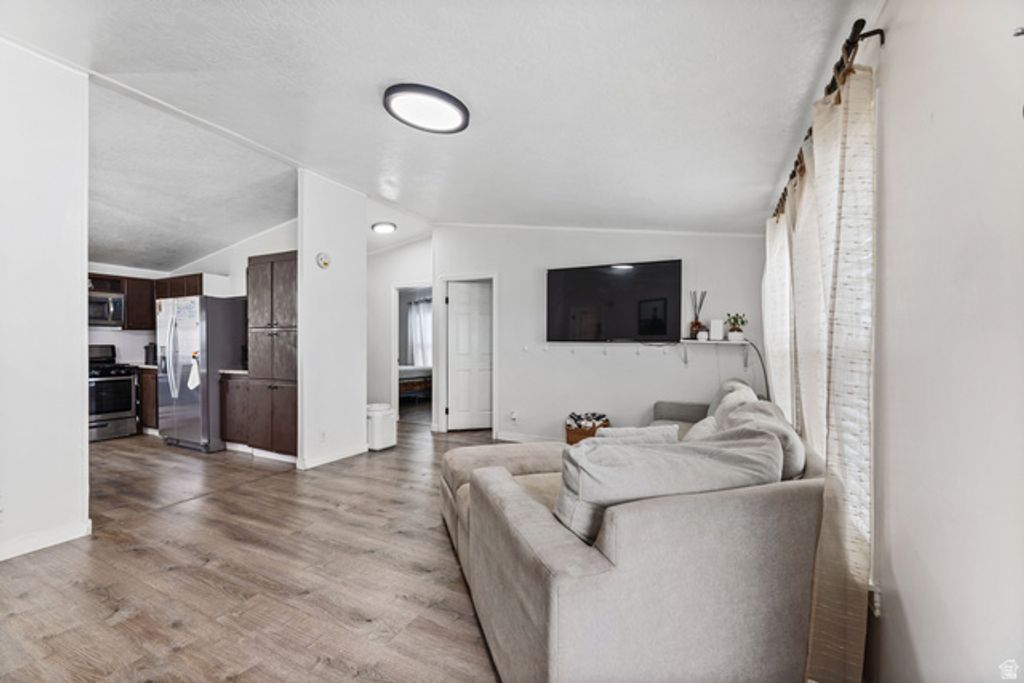 Image 5 of property listing at 255 N 1600 W #103, Provo, UT 84601