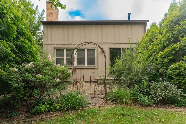 215 Elton Hills Drive NW 36, Rochester, MN 55901
