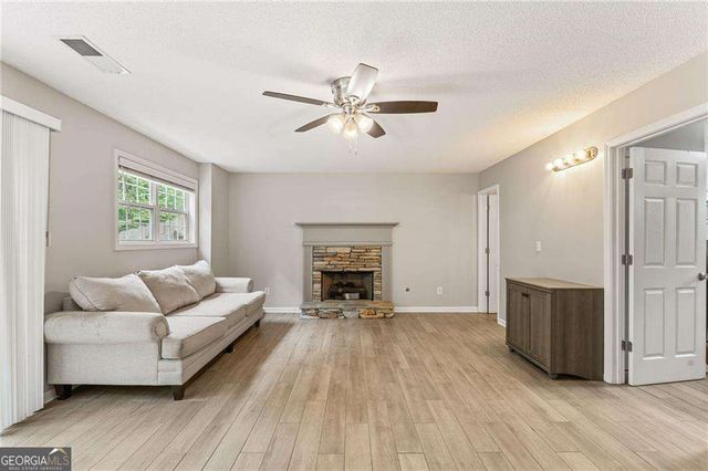 280 Wentworth Drive, Canton, GA 30114