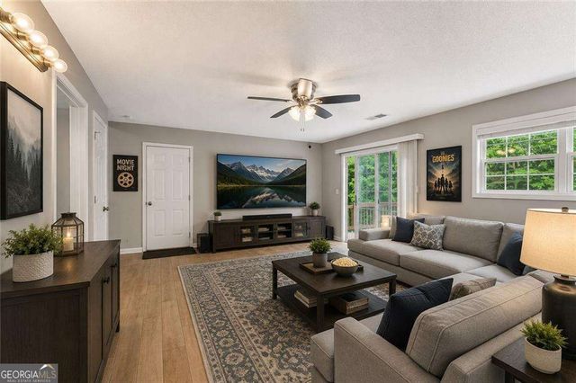 280 Wentworth Drive, Canton, GA 30114