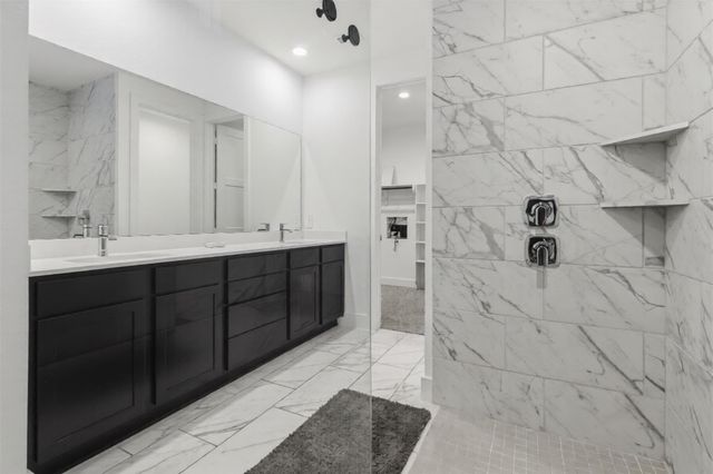 318 Springfield Terrace Drive, Conroe, TX 77304