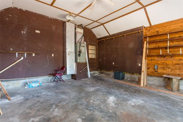 2641 MCINTOSH ROAD, Dover, FL 33527