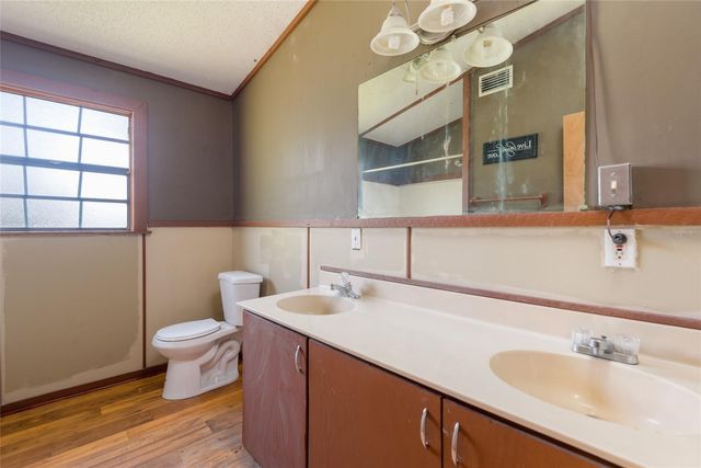 2641 MCINTOSH ROAD, Dover, FL 33527