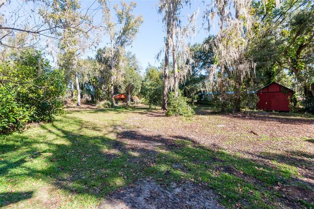 2641 MCINTOSH ROAD, Dover, FL 33527