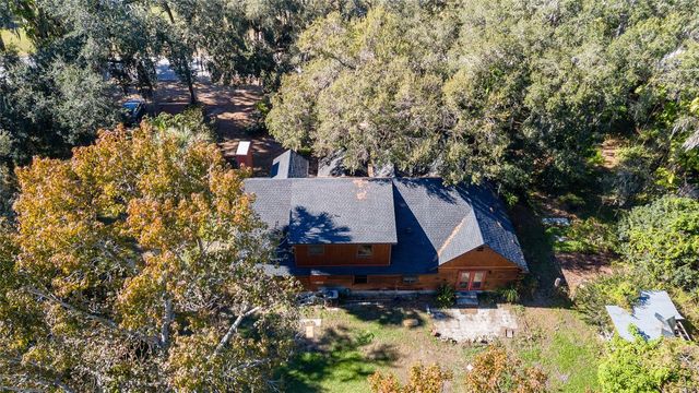 2641 MCINTOSH ROAD, Dover, FL 33527