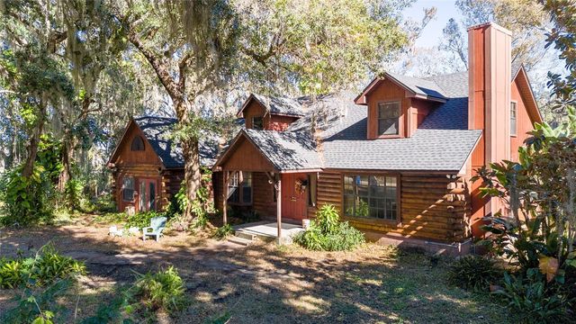 2641 MCINTOSH ROAD, Dover, FL 33527