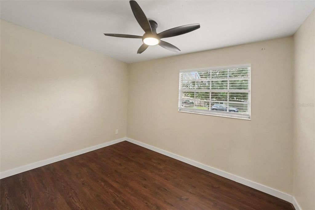 Image 22 of property listing at 4733 W WISCONSIN AVENUE, Tampa, FL 33616
