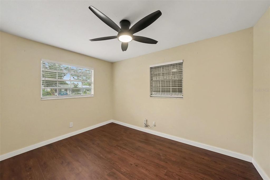 Image 23 of property listing at 4733 W WISCONSIN AVENUE, Tampa, FL 33616