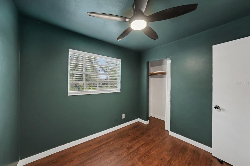 Image 24 of property listing at 4733 W WISCONSIN AVENUE, Tampa, FL 33616