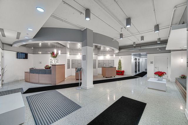 212 E CULLERTON Street 811, Chicago, IL 60616