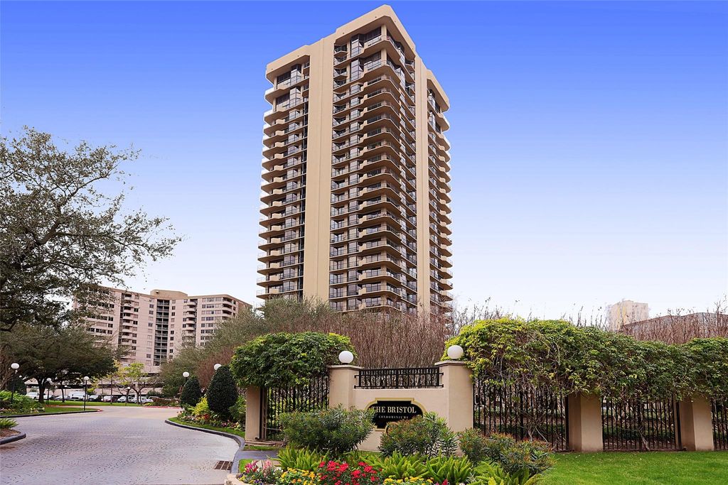 3350 Mccue 1702, Houston, TX 77056