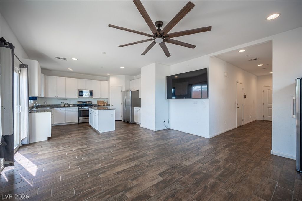 6030 Forest Archer Place, Las Vegas, NV 89122 — photo 3