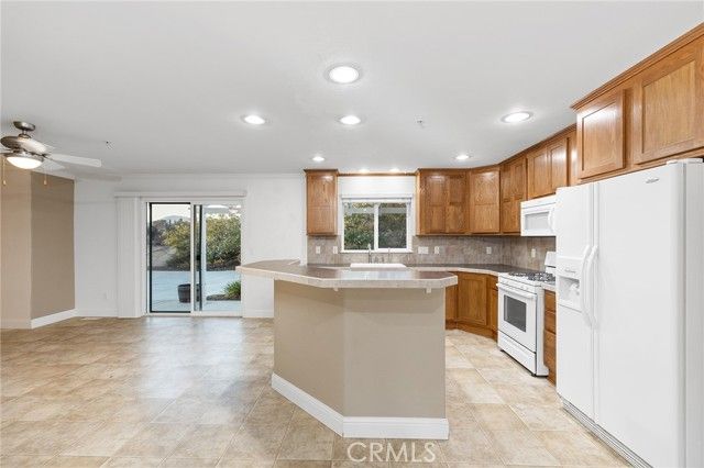 39010 E Benton Road, Temecula, CA 92592