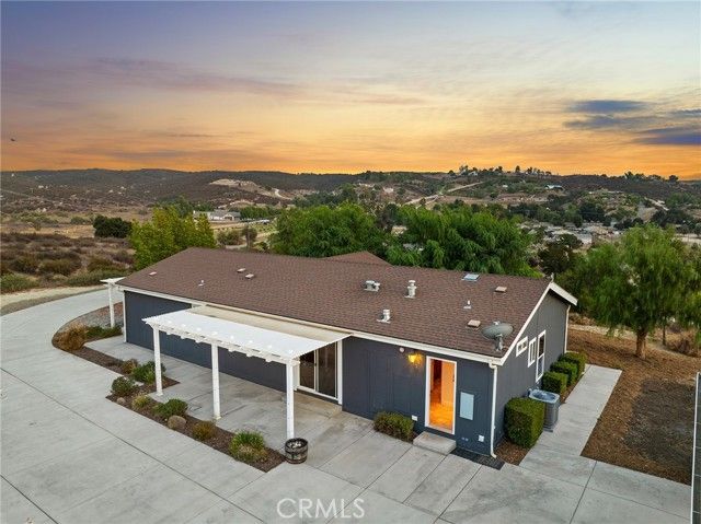 39010 E Benton Road, Temecula, CA 92592