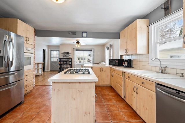 1536 SMITH STREET, Green Bay, WI 54302