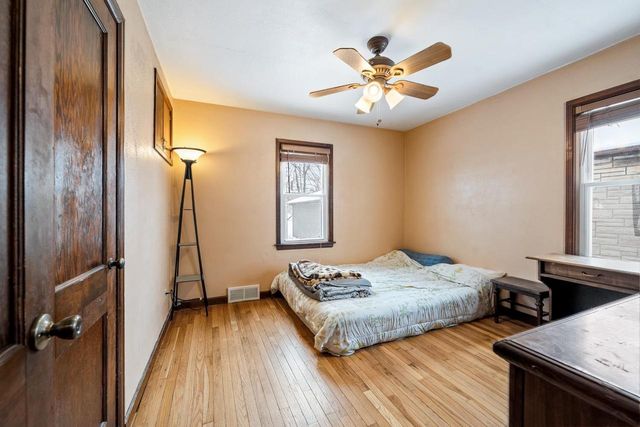 1536 SMITH STREET, Green Bay, WI 54302