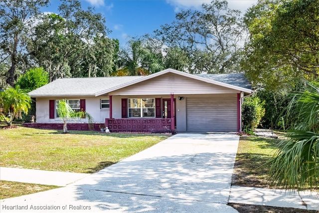 1377 Nancesowee Avenue, Sebring, FL 33870