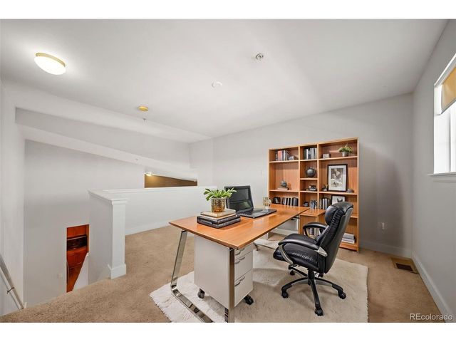 3890 S Dayton St 301, Aurora, CO 80014