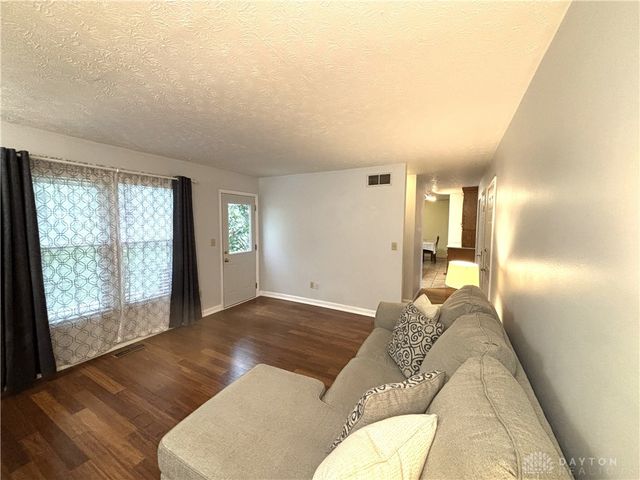 1890 Stedman Lane, Beavercreek, OH 45432