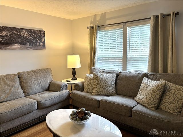 1890 Stedman Lane, Beavercreek, OH 45432