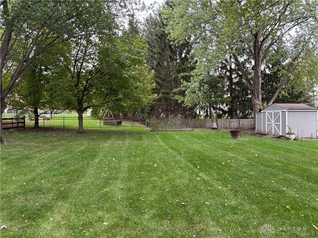 1890 Stedman Lane, Beavercreek, OH 45432