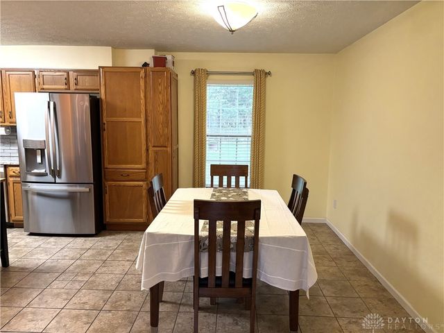 1890 Stedman Lane, Beavercreek, OH 45432