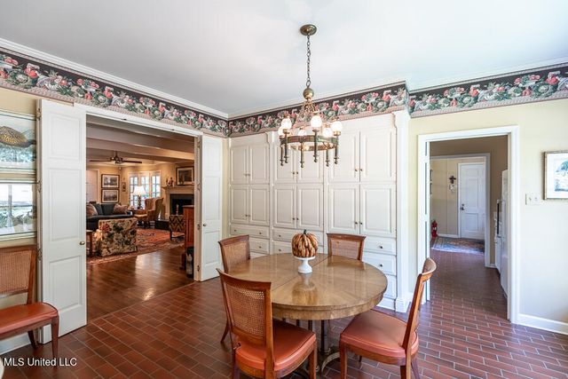 9 Adam Circle, Natchez, MS 39120
