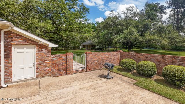 9 Adam Circle, Natchez, MS 39120