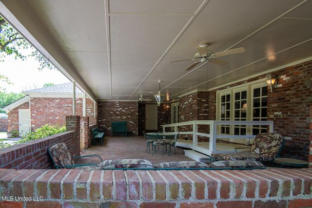 9 Adam Circle, Natchez, MS 39120