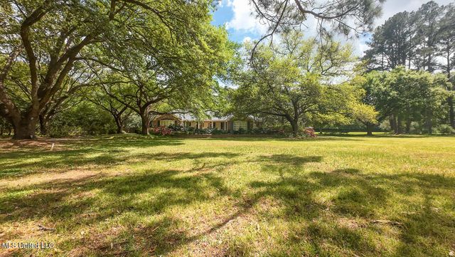9 Adam Circle, Natchez, MS 39120
