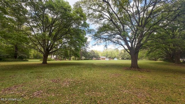 9 Adam Circle, Natchez, MS 39120
